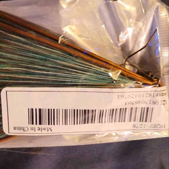 🥂🌟Bronze/Green Alloy geometric earrings - Picture 4 of 7